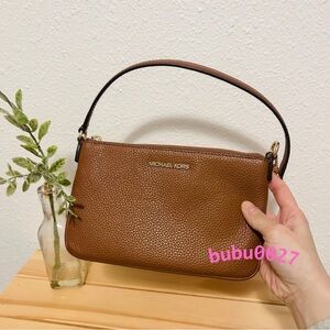 NWT✨Michael Kors Jet Set Small Pebbled Leather Wristlet Wallet Luggage Brown